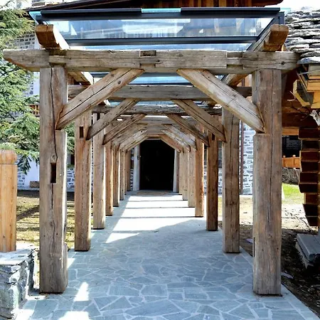 Chateau Blanc Hotel La Thuile