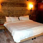 Chateau Blanc Hotel La Thuile