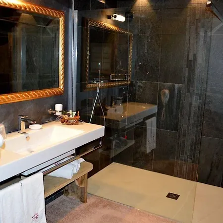 Hotel Chateau Blanc 3*