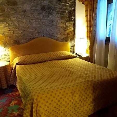 Otel Chateau Blanc La Thuile
