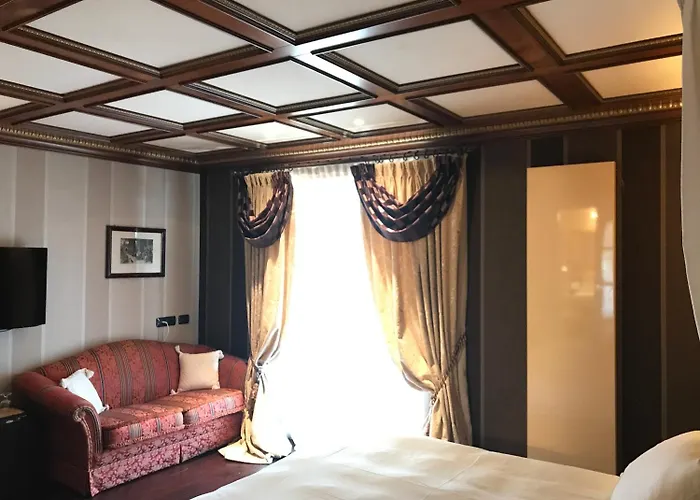 Hotel Chateau Blanc 3*